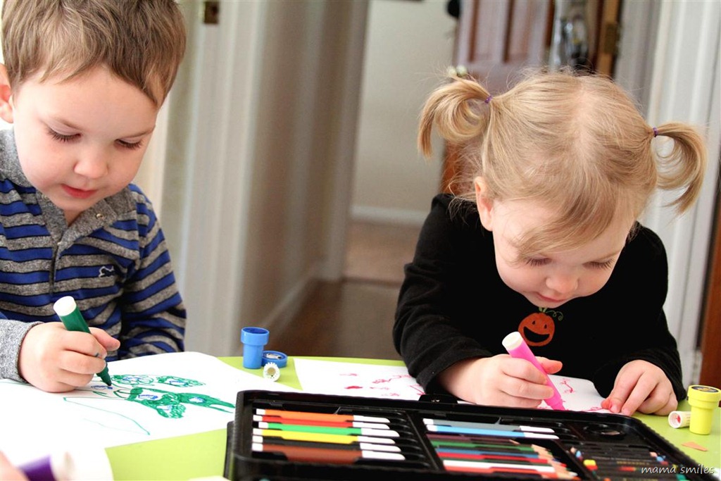 Johnny and Lily drawing together Johnny and Lily drawing together
