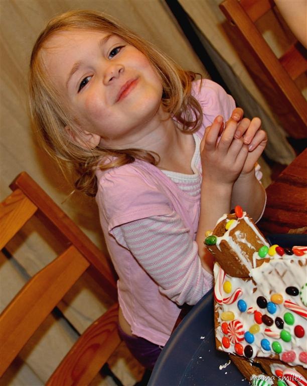 Decorating gingerbread houses with kids