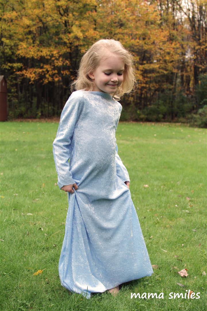 15-minute princess gown tutorial - perfect for dress-up or Halloween costumes!
