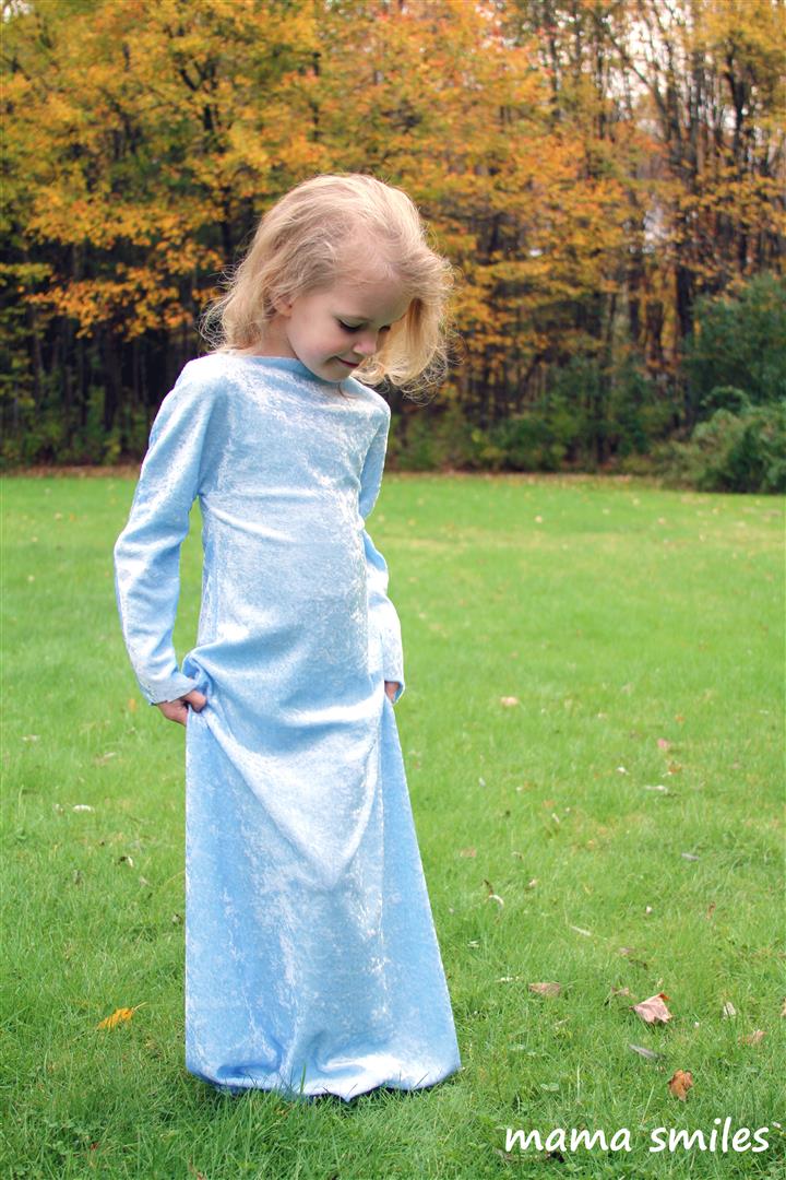 Make a princess dress-up or Halloween costume in 15 minutes