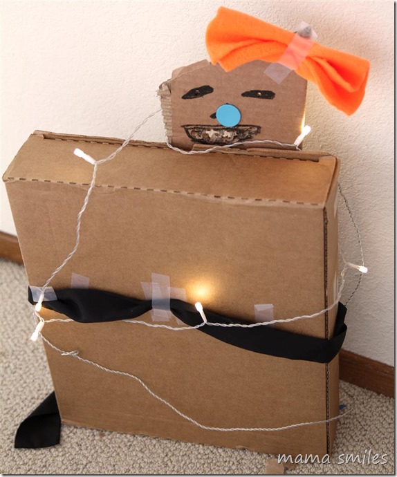 kid-designed cardboard robot at mamasmiles.com