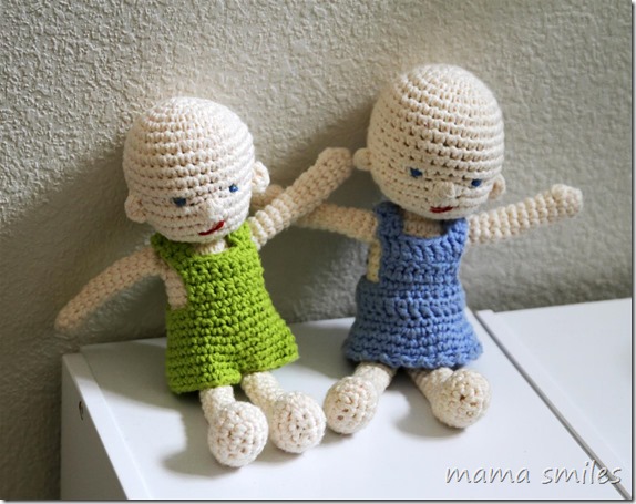 free crochet pattern - waldorf-inspired doll with clothing