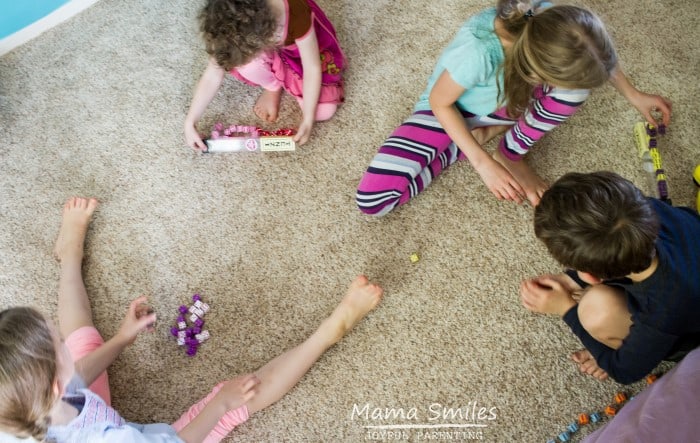 Tenzi is a great game for developing math skills and coordination. Wondering how to play Tenzi? Here are ten ways to play the game that my kids adore.