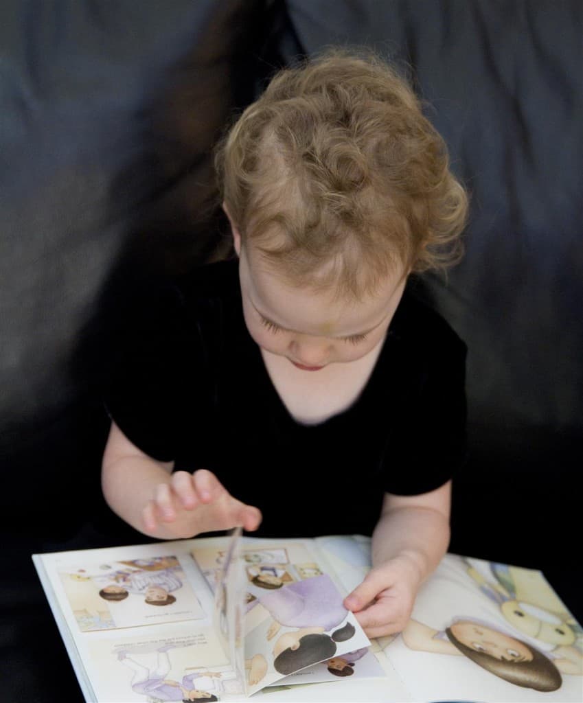 Montessori-inspired Hands-on-Prints books for kids