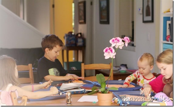 Calming activities for a new school year: sensory play