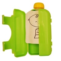 Feed babies mess-free with EasyPouch - the mess-free baby food pouch holder for kids aged 9 months and up.